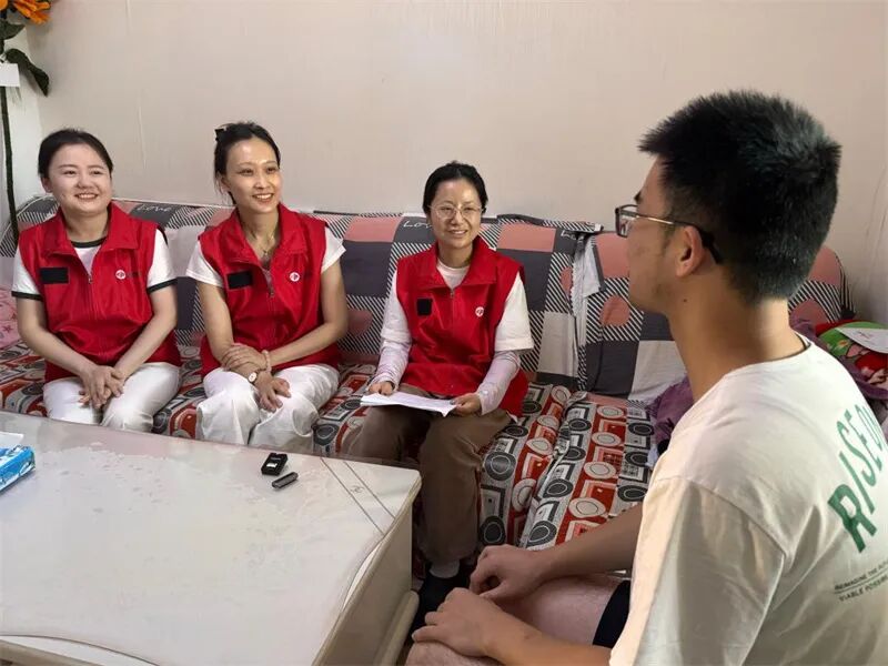 “福彩献真情 爱心助学子”活动系列报道②丨小浩：“长风破浪会有时，直挂云帆济沧海”